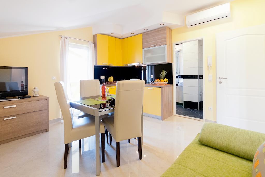 Apartments Mirjana Zadar Room photo