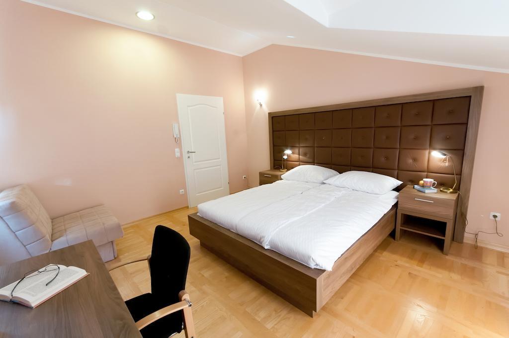 Apartments Mirjana Zadar Room photo