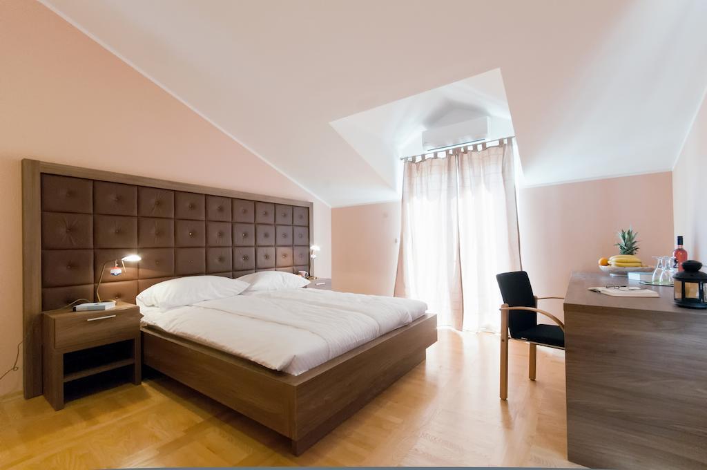 Apartments Mirjana Zadar Room photo